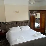 فندق The Butlers ليدز