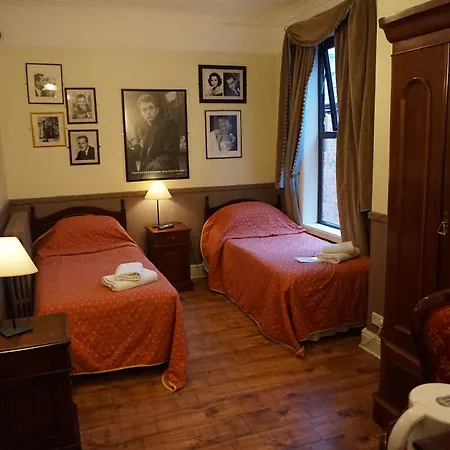 The Butlers 3* Leeds (West Yorkshire)