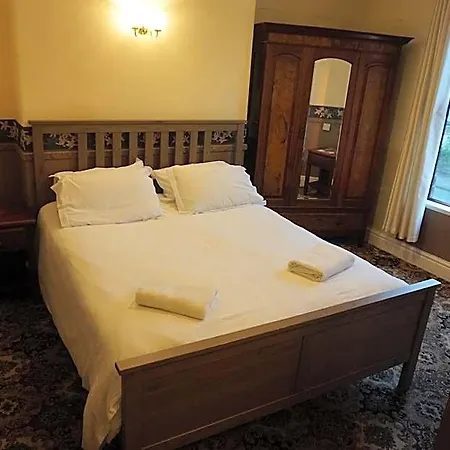 The Butlers 3* Leeds (West Yorkshire)