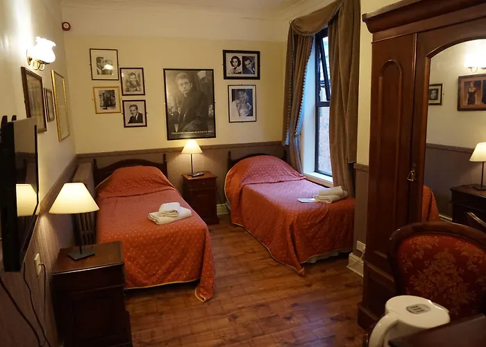 The Butlers 3* Leeds (West Yorkshire)